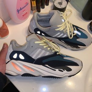 Adidas Yeezy Boost 700 Wave Runner